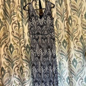Maternity maxi dress